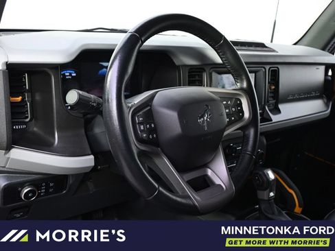 Used 2023 Ford Bronco Badlands w/ Sasquatch Package AWD/4WD image 11