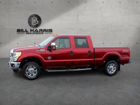 Used 2015 Ford F350 XLT w/ XLT Premium Package image 8