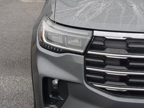 Certified 2025 Ford Explorer Active w/ Active Comfort Package image 8