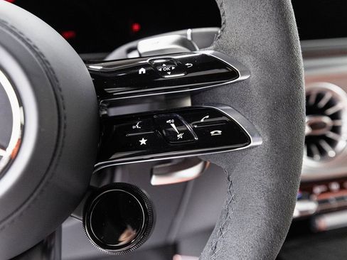 Used 2026 Mercedes-Benz G 63 AMG 4MATIC image 13