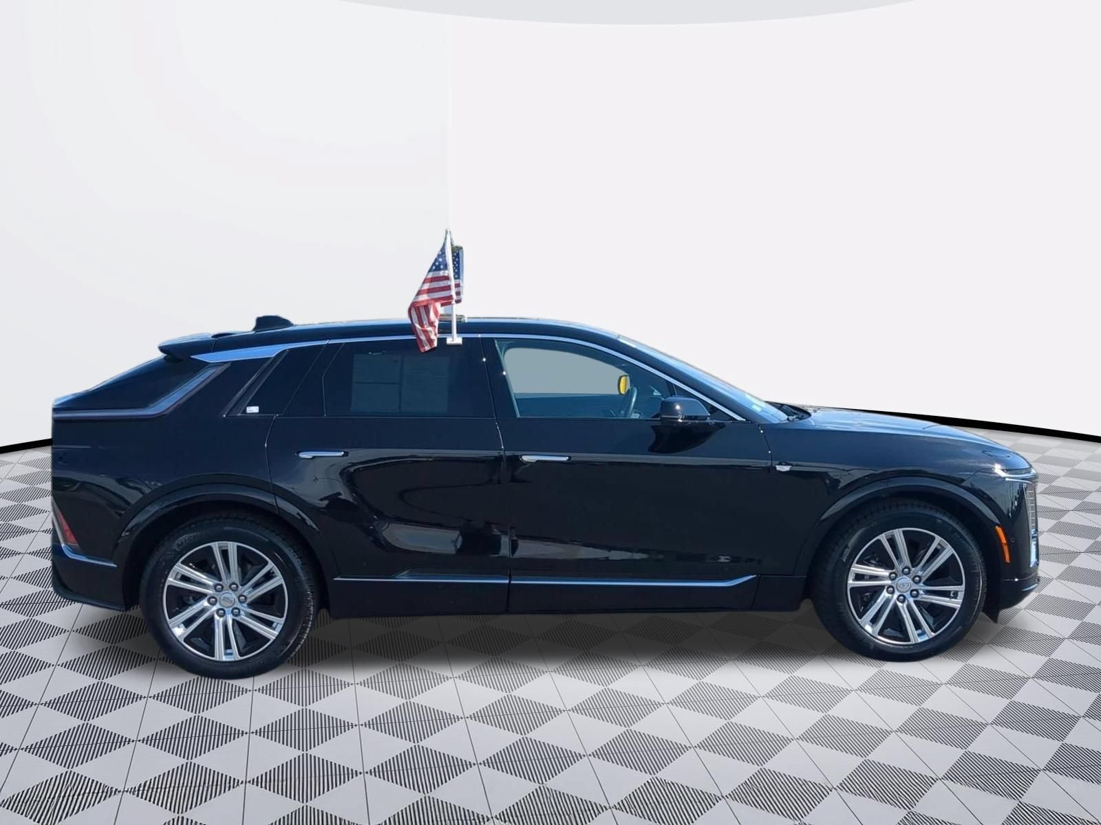 Certified 2024 Cadillac Lyriq Tech w/ Driver Assist Package AWD/4WD image 8