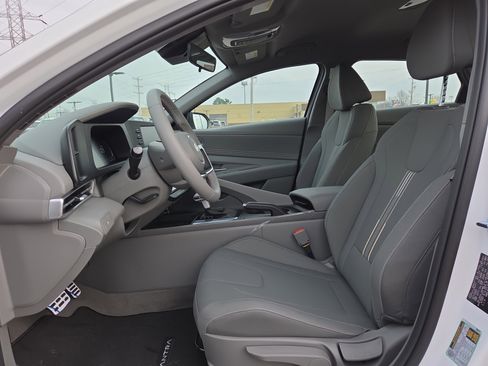 New 2026 Hyundai Elantra Sport image 5
