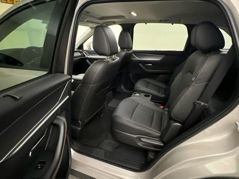 Certified 2025 MAZDA CX-90 Plug-In Hybrid w/ Preferred AWD/4WD image 16