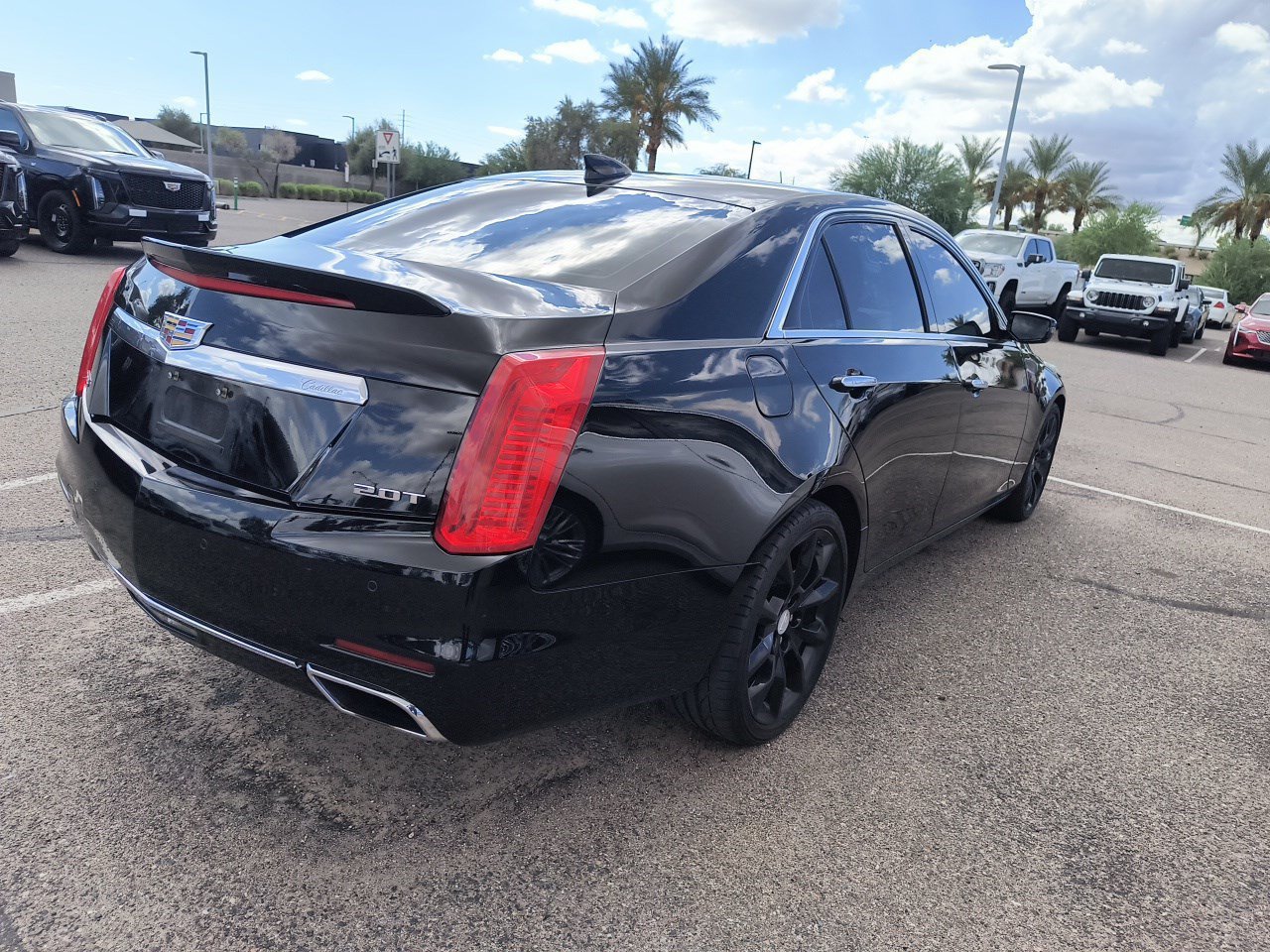 Used 2015 Cadillac CTS Luxury RWD image 4