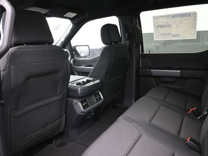 New 2026 Ford F150 XLT w/ Equipment Group 302A MID
