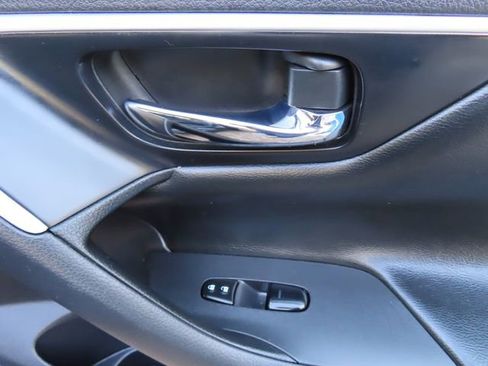 Used 2018 Nissan Altima 2.5 SV image 34