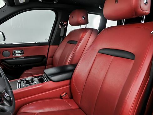 Used 2023 Rolls-Royce Cullinan w/ Leather Finishing Pack AWD/4WD image 21