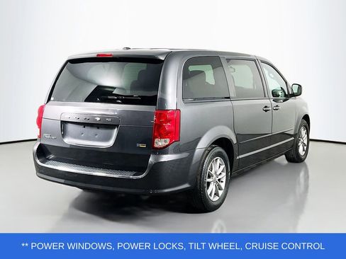 Used 2016 Dodge Grand Caravan SE image 5