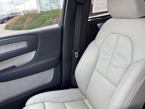 Certified 2023 Volvo XC40 B5 Plus w/ Protection Package AWD/4WD image 35