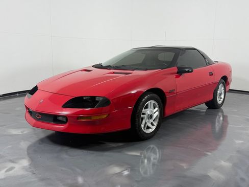 Used 1995 Chevrolet Camaro Z28 RWD image 10
