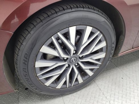 Used 2023 Nissan Altima 2.5 SV image 31