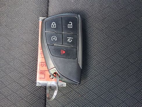 Used 2024 Chevrolet Suburban LS RWD image 32