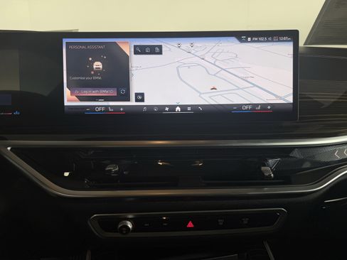 Certified 2025 BMW X5 xDrive40i w/ Executive Package image 14