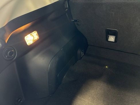 Used 2023 Subaru Crosstrek 2.0i image 27