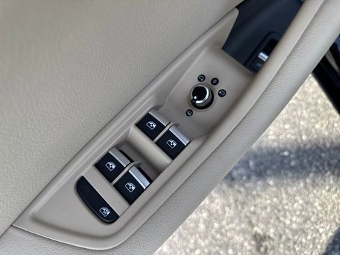 Used 2019 Audi A4 2.0T Premium w/ Convenience Package image 11
