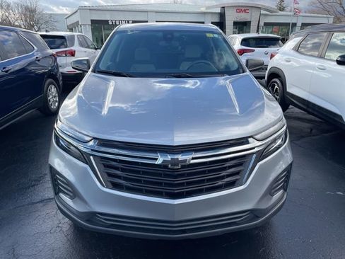 Used 2024 Chevrolet Equinox LS w/ LS Convenience Package image 2