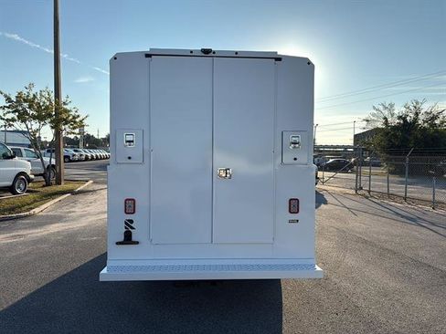 New 2025 Chevrolet Express 3500 w/ Power Convenience Package image 7