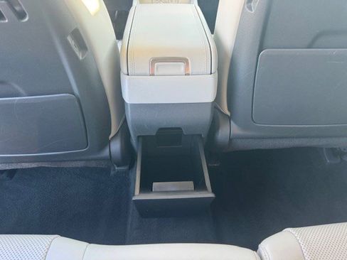 Used 2025 Hyundai Santa Fe SEL image 24