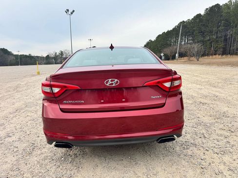 Used 2015 Hyundai Sonata Sport w/ Option Group 03 image 7