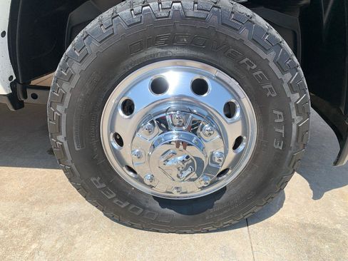 Used 2020 RAM 3500 Laramie AWD/4WD image 11