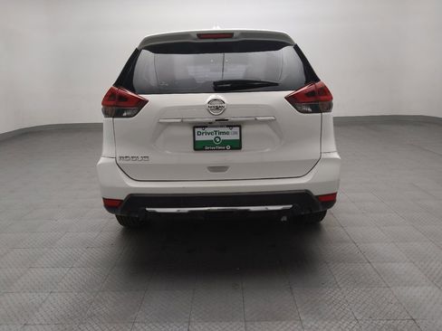Used 2018 Nissan Rogue S image 7