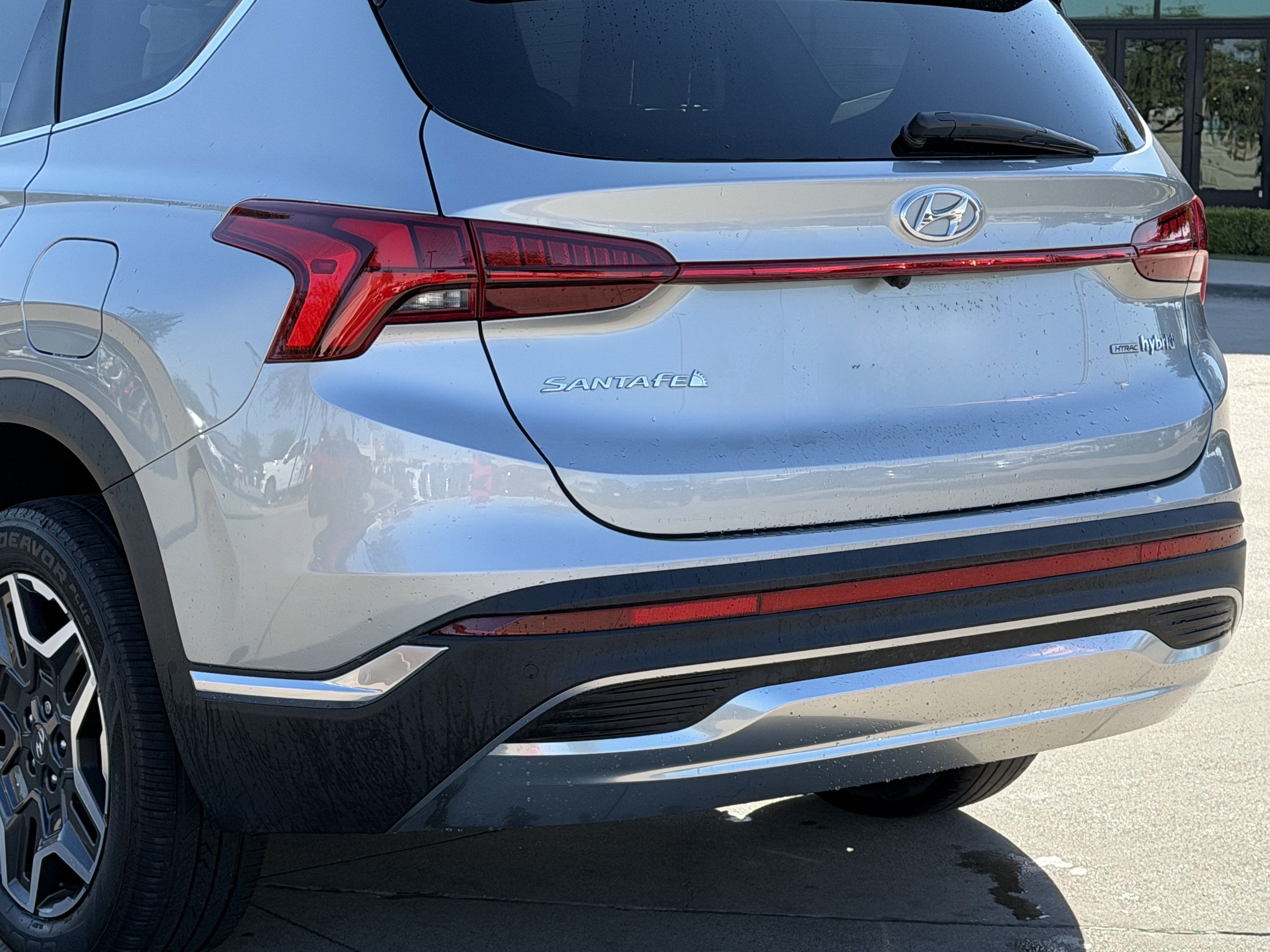 Used 2023 Hyundai Santa Fe Limited w/ Cargo Package AWD/4WD image 7