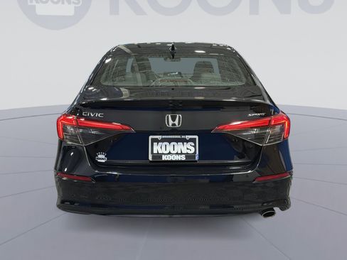 Used 2023 Honda Civic Sport image 5