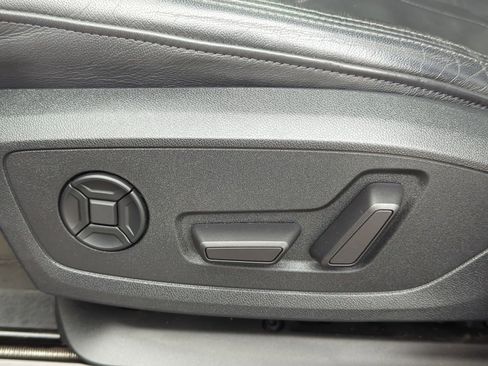 Used 2022 Audi Q3 2.0T Premium w/ Convenience Package image 26