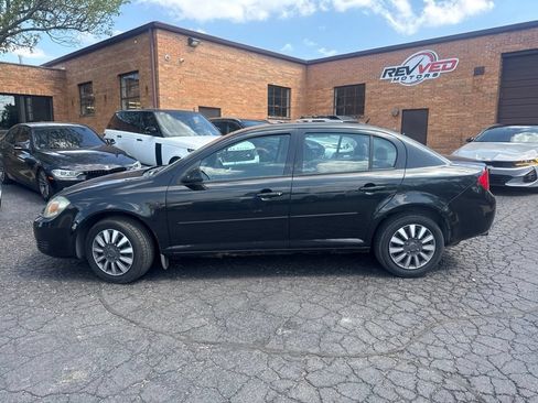 Used 2010 Chevrolet Cobalt LT FWD image 3