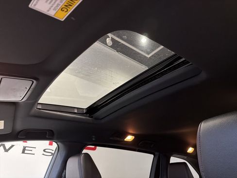 Used 2023 Honda Odyssey Sport image 15