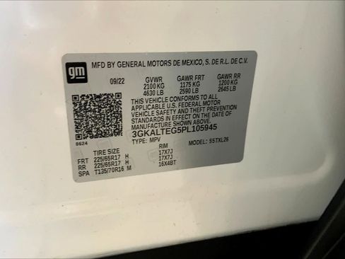 Used 2023 GMC Terrain SLE w/ Driver Convenience Package image 30