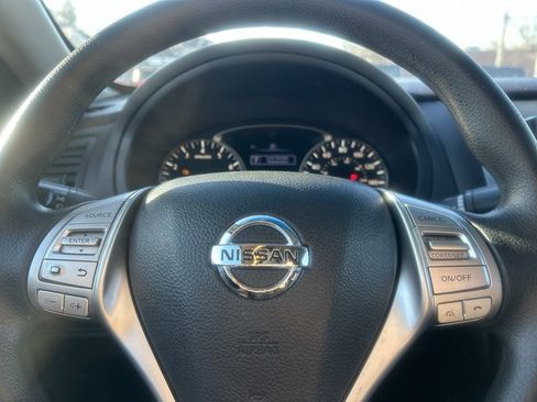 Used 2016 Nissan Altima 2.5 S w/ Power Driver Seat Package image 16