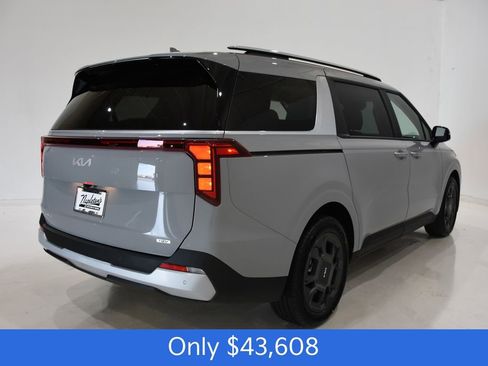 New 2026 Kia Carnival EX image 4