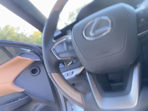 Used 2025 Lexus RX 350 Premium Plus w/ Convenience Package image 11