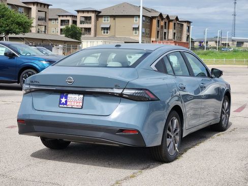 New 2026 Nissan Sentra SL FWD image 3