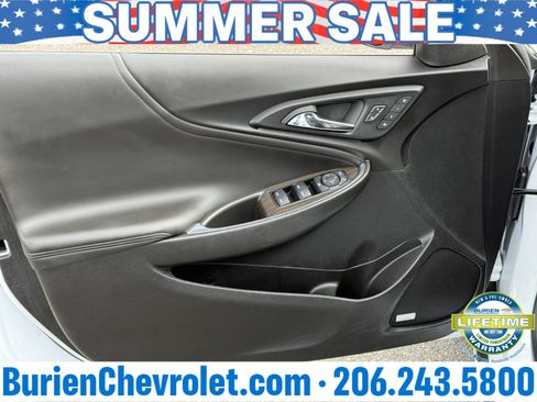 Used 2024 Chevrolet Malibu LT FWD image 9