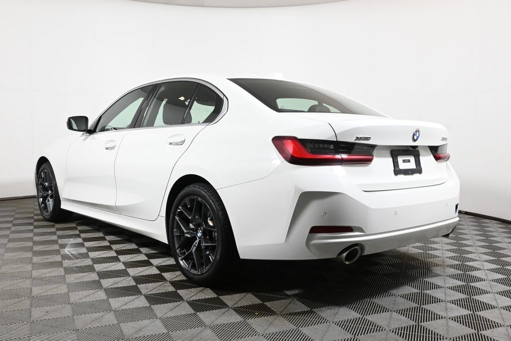 Used 2025 BMW 330i xDrive Sedan w/ Convenience Package AWD/4WD image 5