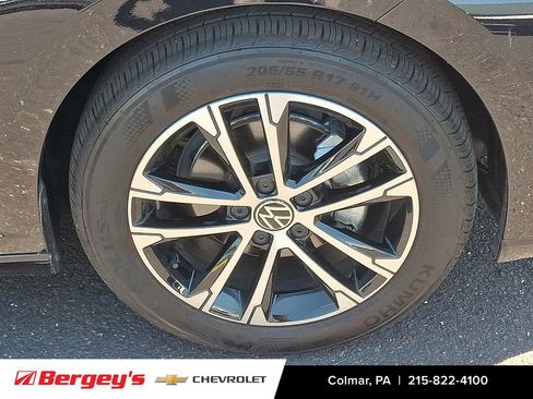 Used 2025 Volkswagen Jetta Sport FWD image 10