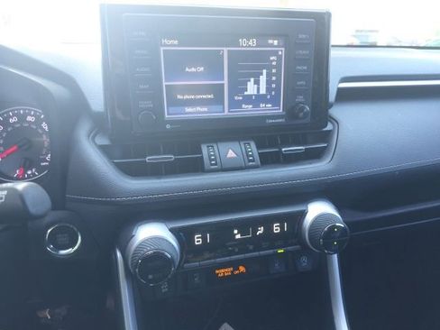 Used 2021 Toyota RAV4 XLE Premium FWD image 11