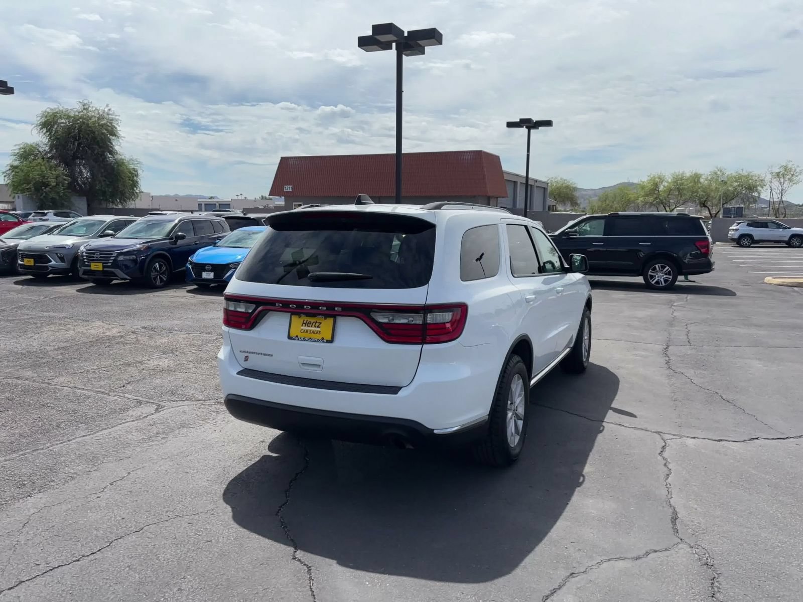 Used 2024 Dodge Durango SXT AWD/4WD image 14