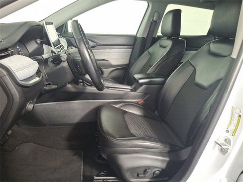 Used 2022 Jeep Compass Latitude w/ Convenience Group image 16