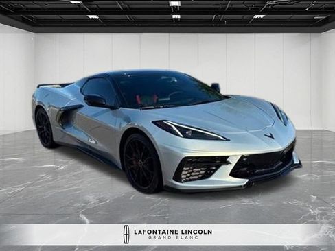 Used 2024 Chevrolet Corvette Stingray Preferred Conv w/ Z51 Performance Package RWD image 3