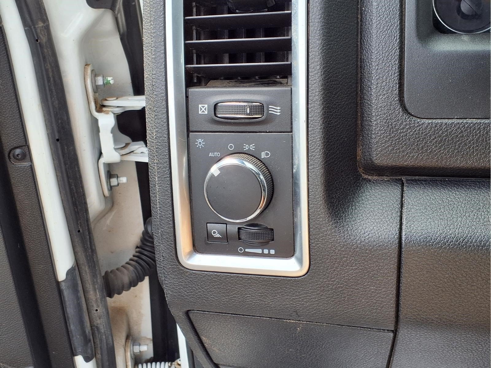Used 2022 RAM 1500 Warlock w/ Electronics Group AWD/4WD image 18