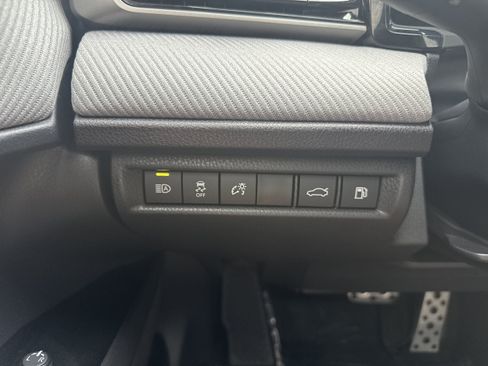 Used 2025 Toyota Camry SE FWD image 22
