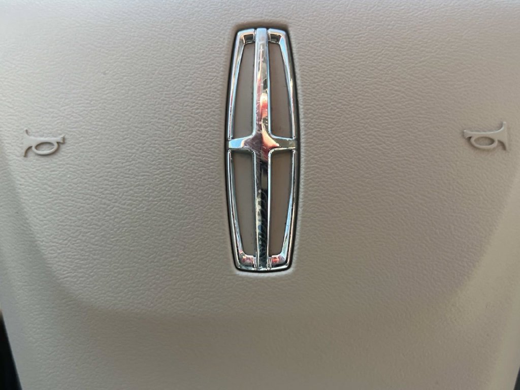 Used 2024 Lincoln Corsair FWD w/ Equipment Group 101A image 38