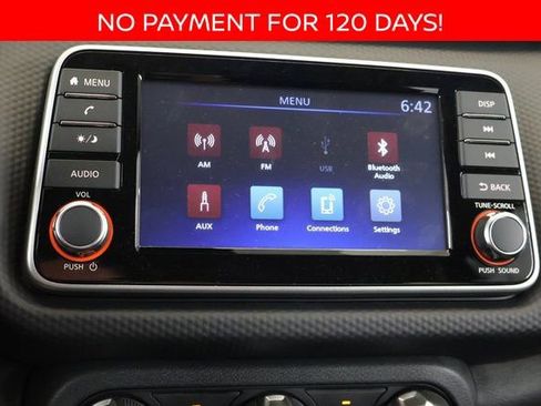 New 2025 Nissan Kicks Play S image 17