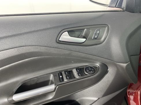 Used 2018 Ford Escape SEL AWD/4WD image 14