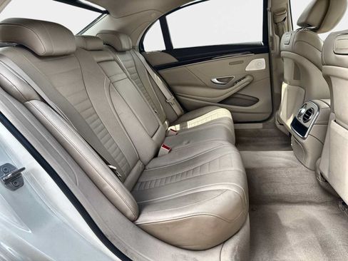 Used 2019 Mercedes-Benz S 560 Sedan image 19
