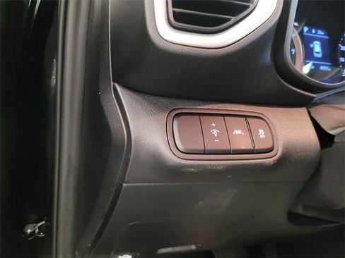 Used 2020 Hyundai Venue SEL w/ Convenience Package image 27