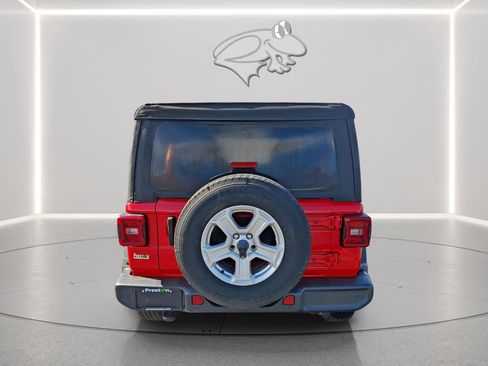 Used 2022 Jeep Wrangler Unlimited Sport image 4